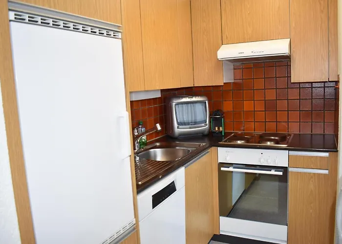 Lodola 298 2 Hk , 2 * Ленцерхайде